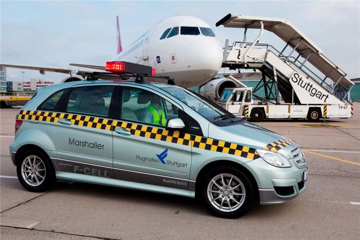 Mercedes F-Cell Follow-Me